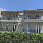 Paradiso Corfu Sea View With Pool In מלון דירות איפסוס