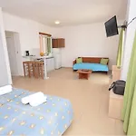 מלון דירות Paradiso Corfu Sea View With Pool In 4*