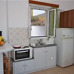 Paradiso Corfu Sea View With Pool In מלון דירות